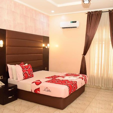 Bana Hotel & Suites Lagos Luaran gambar