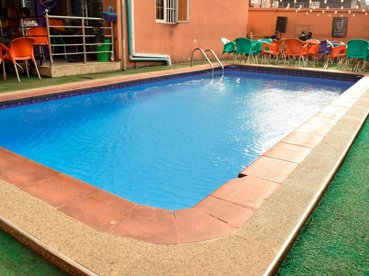 Bana Hotel & Suites Lagos Luaran gambar