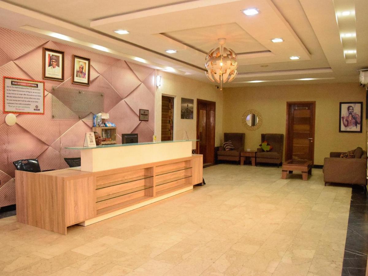 Bana Hotel & Suites Lagos Luaran gambar