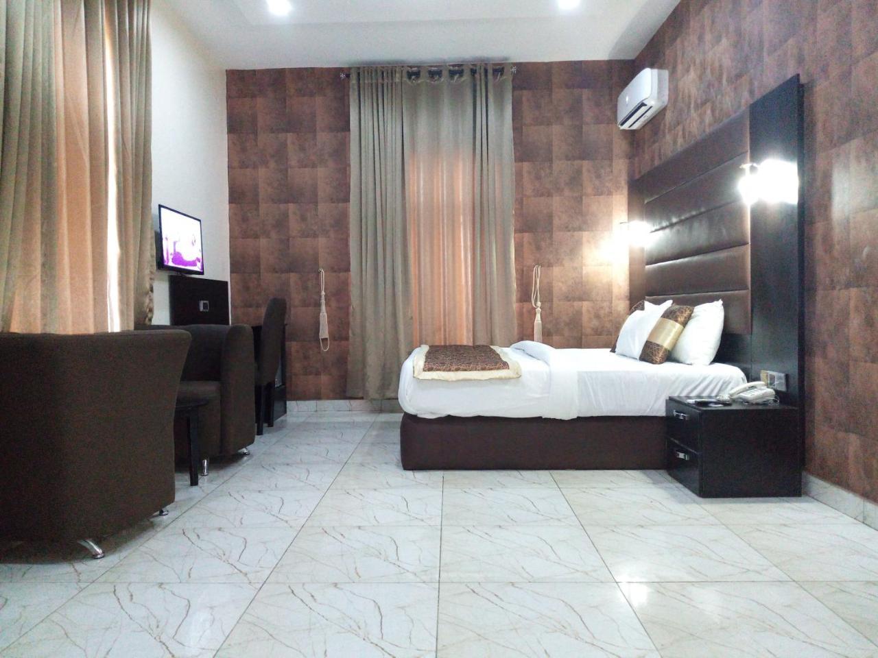 Bana Hotel & Suites Lagos Luaran gambar